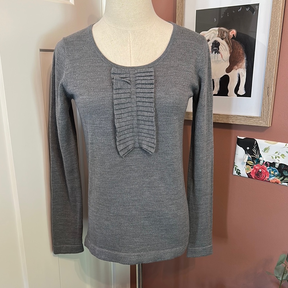 Lacoste women’s Devanlay gray ruffled placket crewneck S wool blend sweater